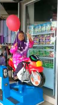 Nenek nenek naik motor motoran lucu