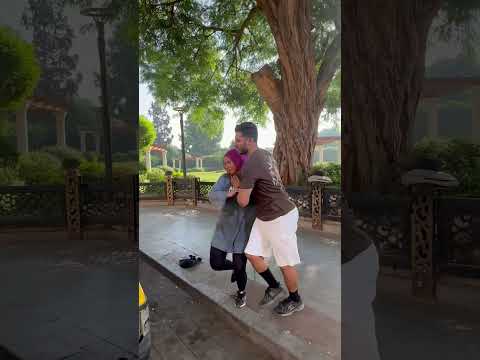 بتضرب بجد دي مش بتهزر  اكسبلور كوميديات   محركات كامري ضحك