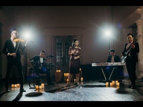 Akoustik Connexion - I Feel The Earth Move (Jazz Cover)