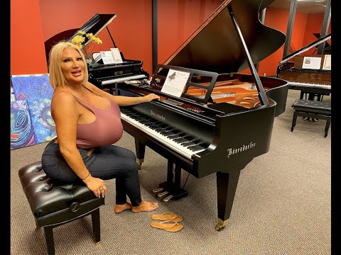 I got to play a $133,000 Dollar Piano in Houston! @allegracoleworld69