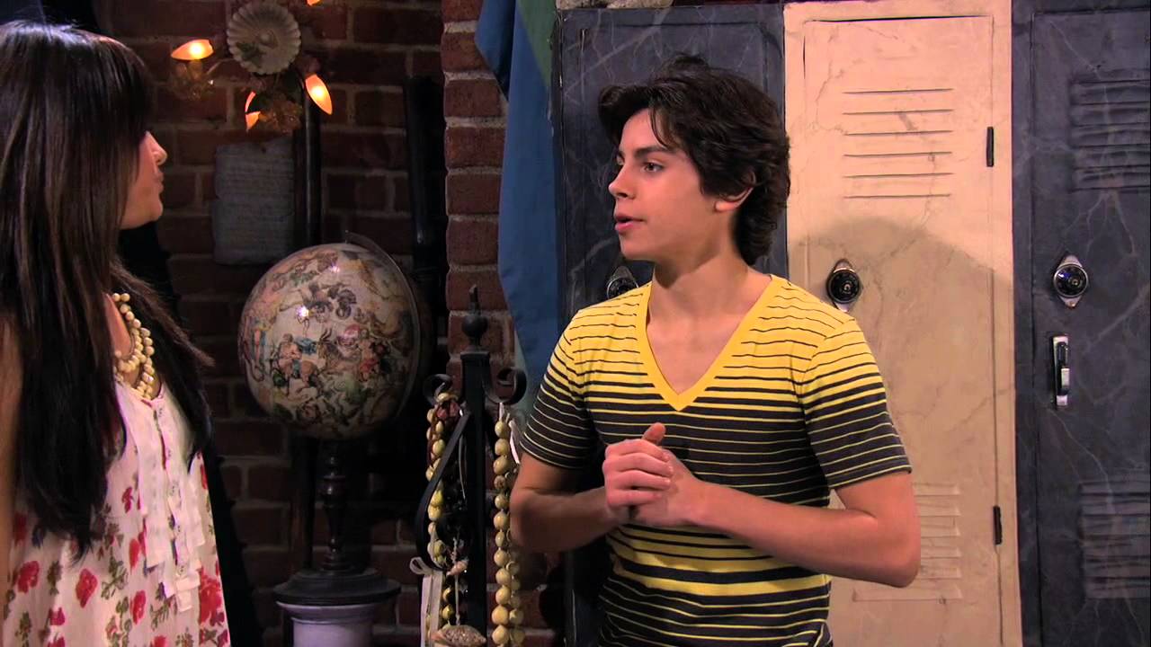 Jake T. Austin - Wizards Of Waverly Place S04E15 - YouTube.