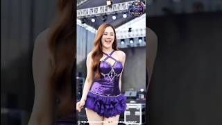 🇺🇸 “NYC Street Dance Vibes 💃🔥 | Live Singing Magic!”#USA #NYCDance #StreetVibes #LiveSing