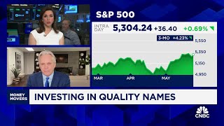 Stick with companies that earn through a 'muddy' economy, says Morgan Stanley's Jim Lacamp