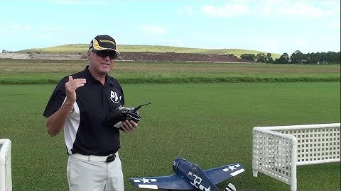 Warbird & Scale Plane setup & instruction by Michael Wargo w/ bonus Craziest B-17 Landing ever!