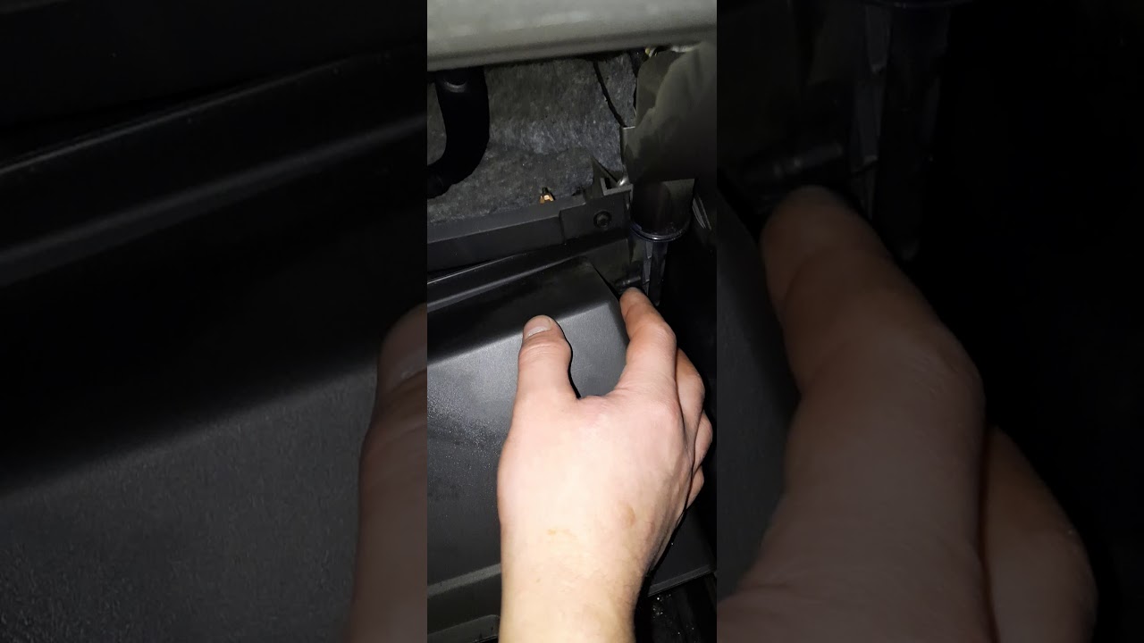 шевроле авео т 300.не переключается обдув печки с холодного на горячий ...