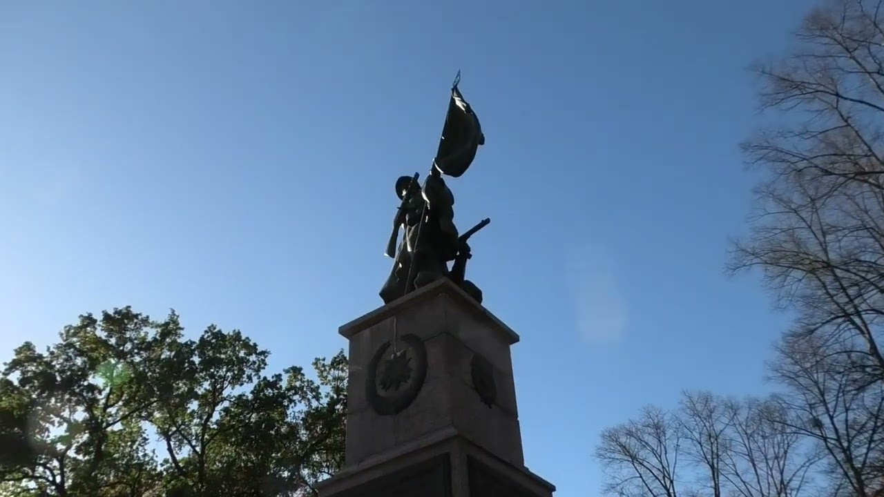 20251030 Dresden statue to Russian soldiers who died in WW2 S4490002