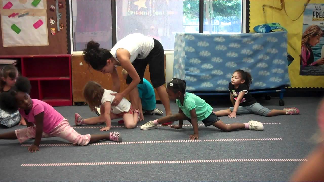 AMNA Magnolia Preschool & Kindergarten (June 13, 2012) Stretching and ...