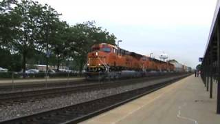 BNSF 7322, 7323, 7324 & 7325 Lead a Westbound Intermodal, Naperville, IL