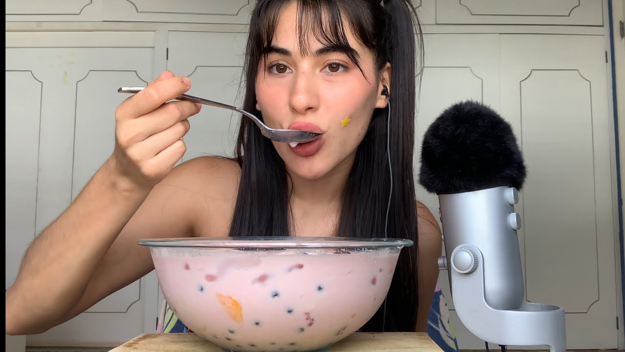 Comiendo Hwachae 🍉🍇🥭ASMR ( bowl de frutas viral )