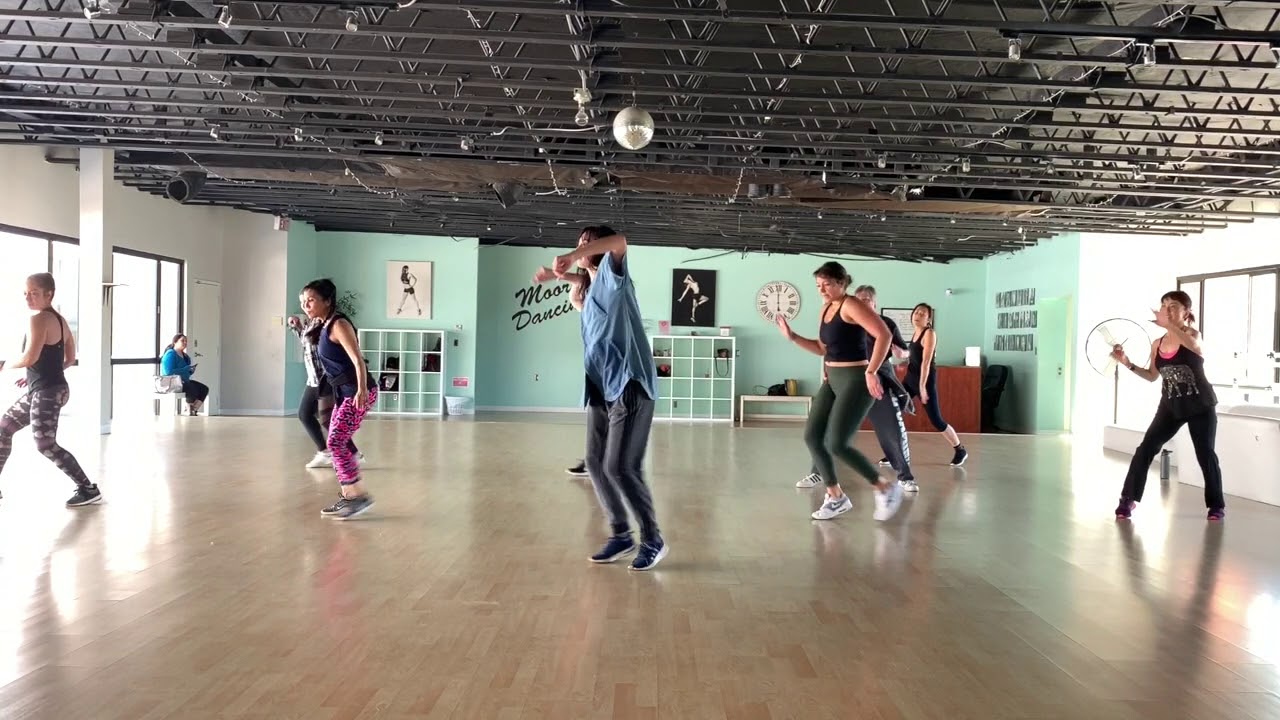 Int Hip Hop w/ Lisa Medford camera iphone 8 plus apk
