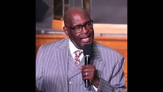 Bishop Marvin Winans Scolds Church Member Over $1,200