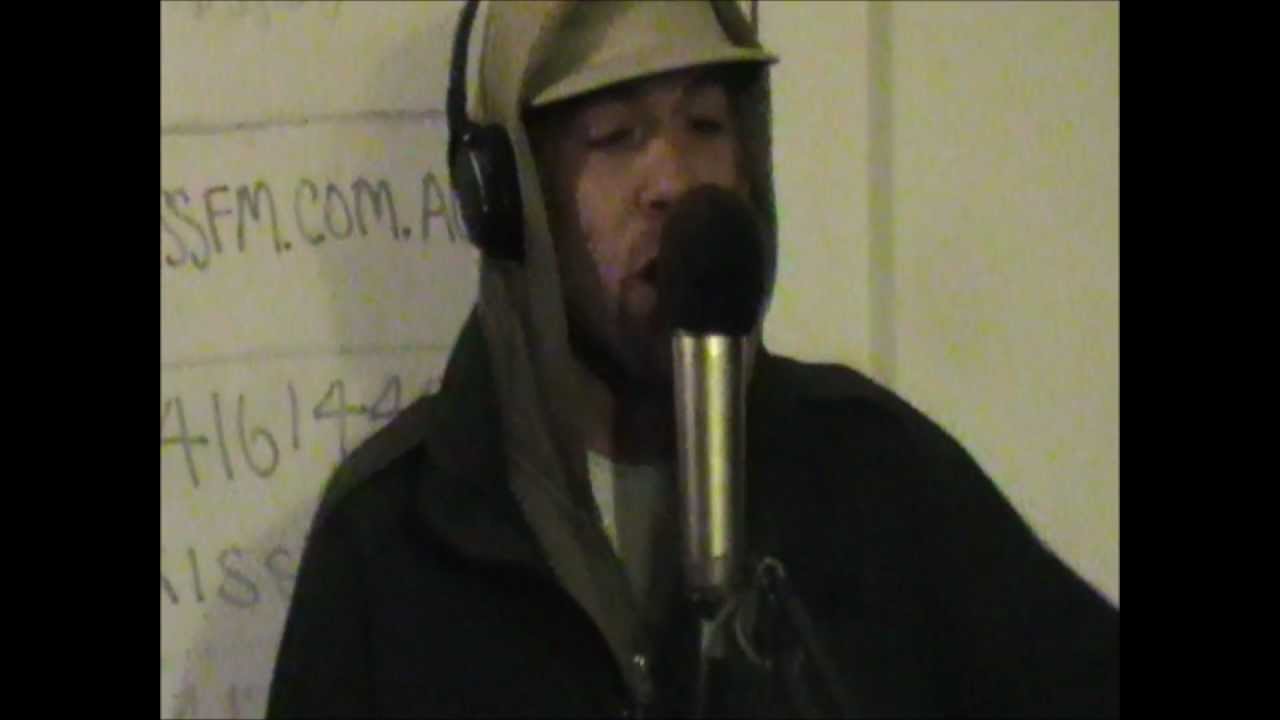 Diem, Ciecmate & Maggot Mouf Live StrictlyOZ Kiss FM 2012.wmv