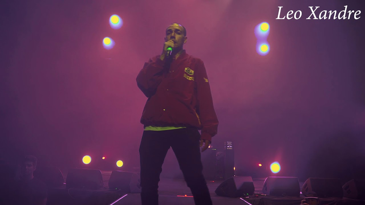 Ezhel - Kafanda Kur & Yemin Olsun ( Live) #istanbulsözleşmesiyaşatır