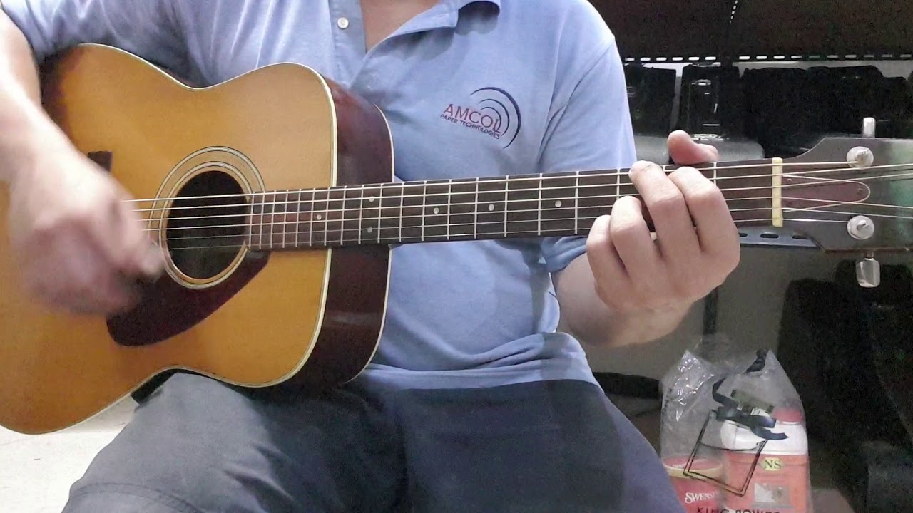Yamaha FG-240 [FB:กีต้าร์มือสองจากญี่ปุ่น um] - YouTube