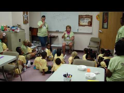 Go NOLA '10 VBS Wed 7-14-10 Miss Rhonda- Crafts