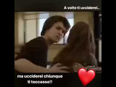 Ragazzo Reagisce Dopo Che Ci Hanno Tirato Una Cosa Alla Ragazza