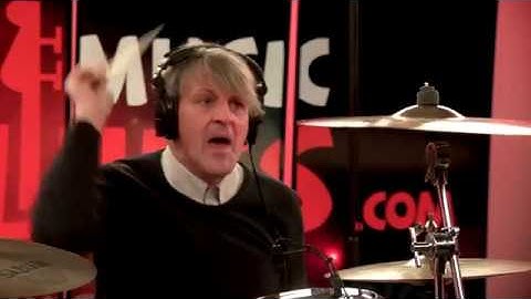 And There She Was Lying in Wait (Triggerfinger) - Play along by Mario Goosens