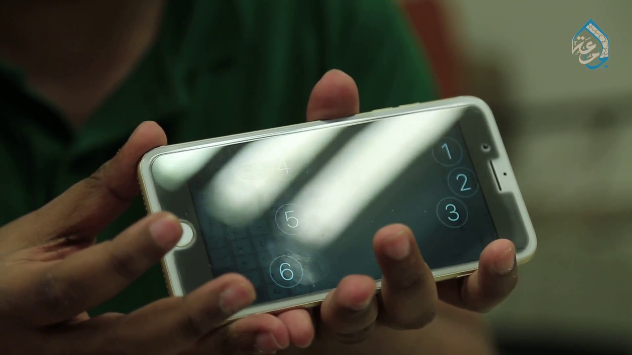 تقرير| اختبارات الطلاب المكفوفين في كلية اللغات والترجمة بجامعة الإمام