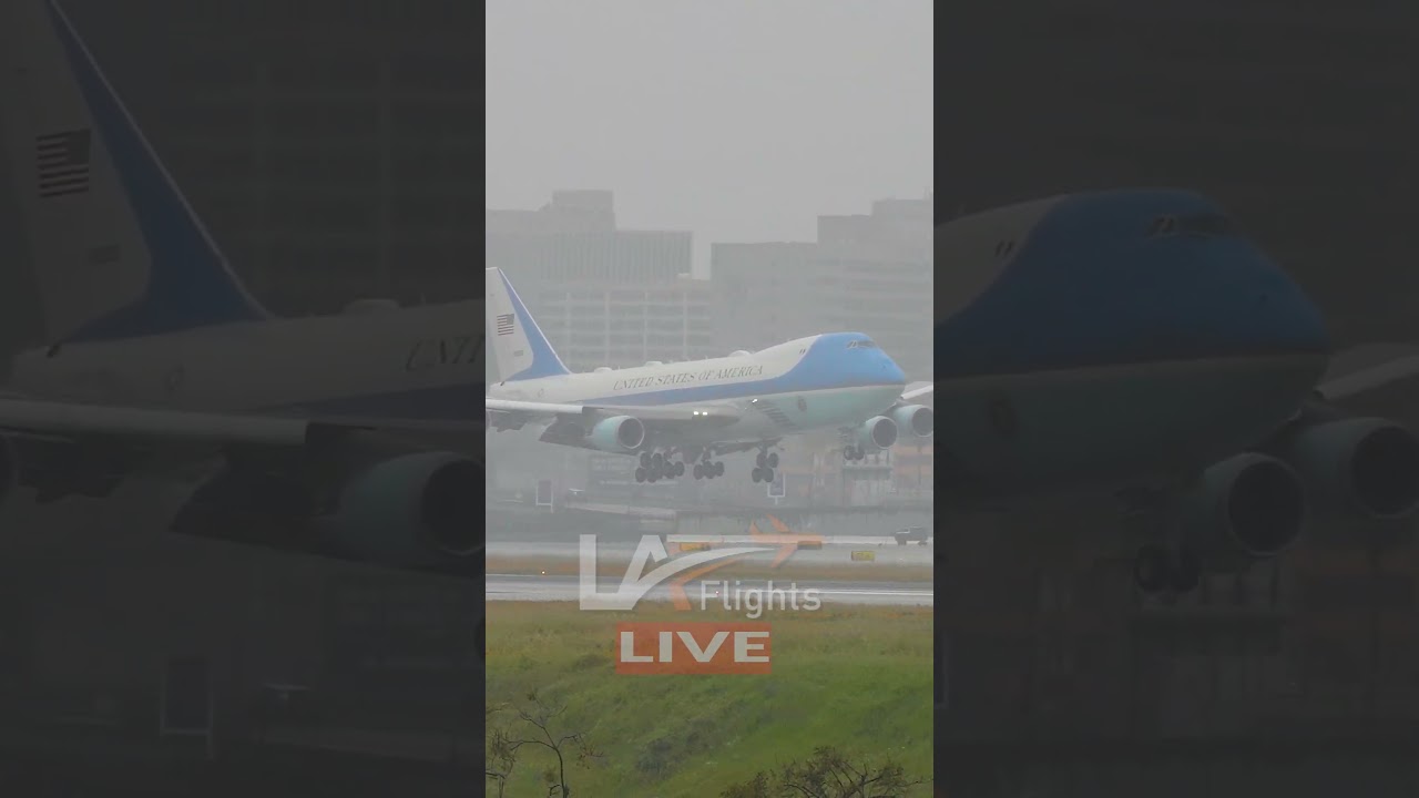 AIR FORCE ONE LANDING IN HEAVY RAIN!