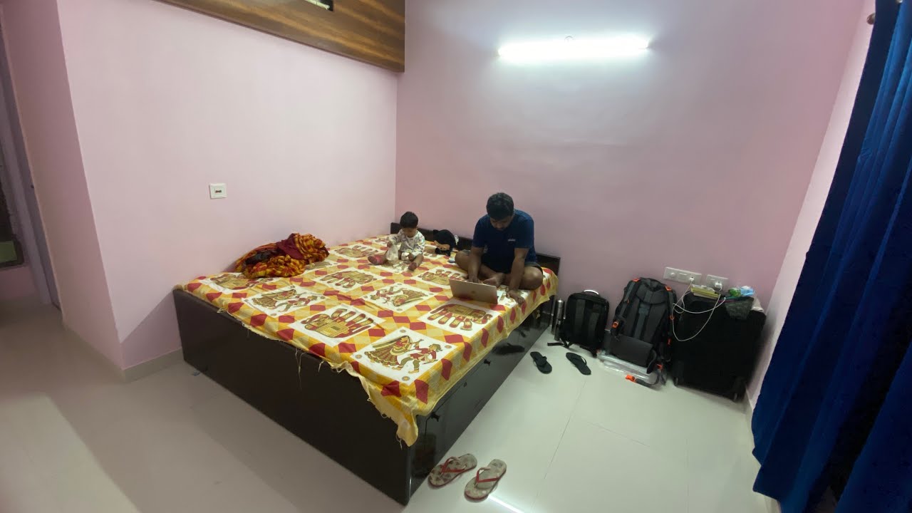 Faka flat a kmn Katlo amader 1st day Kolkata te ? 