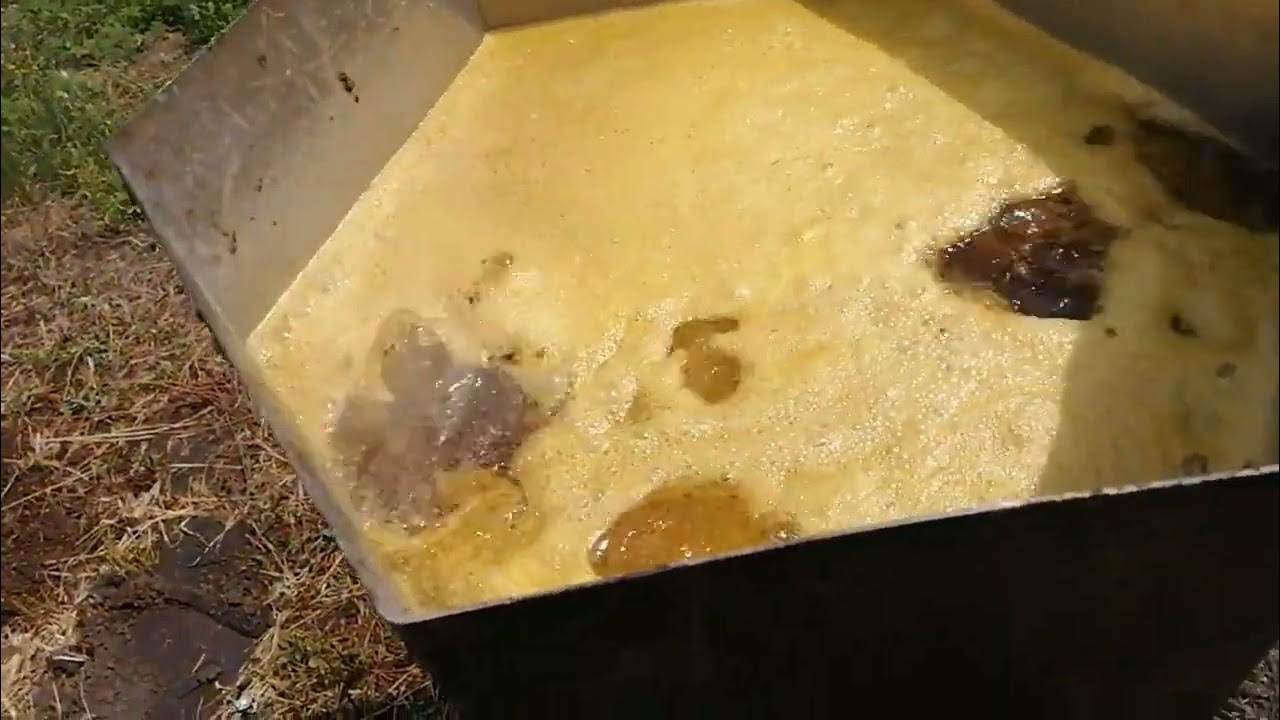 Пчелиный воск. Топленый воск из сот. Перетопка пчелиного воска. Топиться воск. Вытопки пасечные.