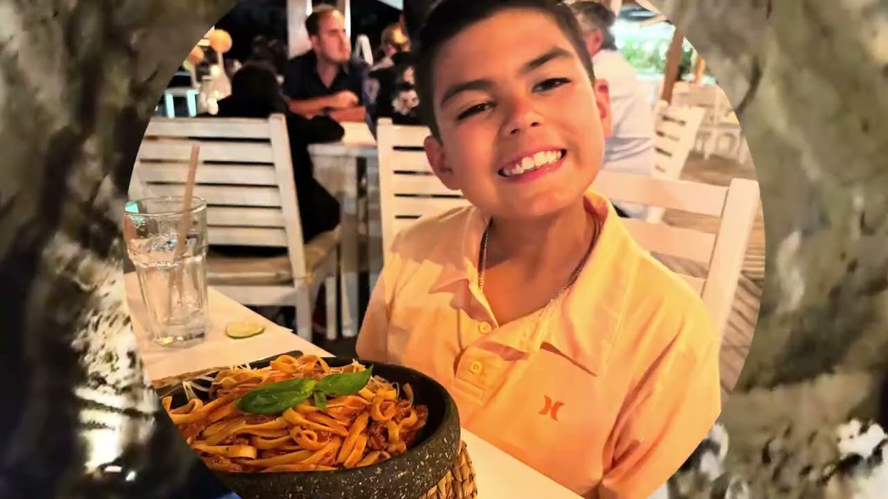 Galapagos Islands by Ian Paredes