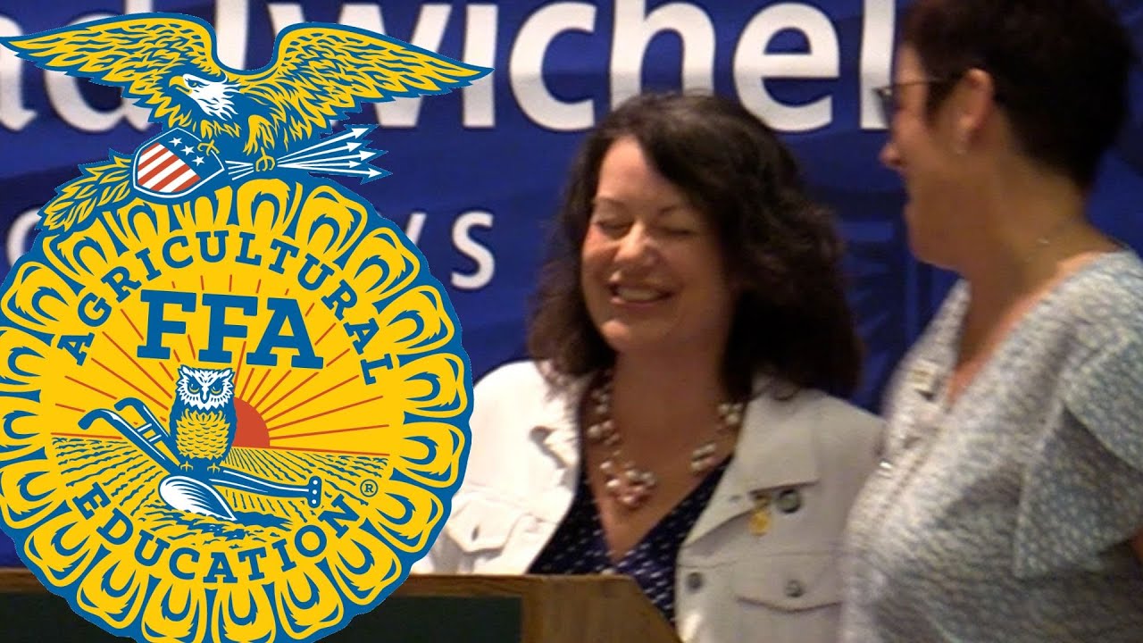 wday-radio-ag-director-receives-nd-ffa-friends-of-the-foundation-award