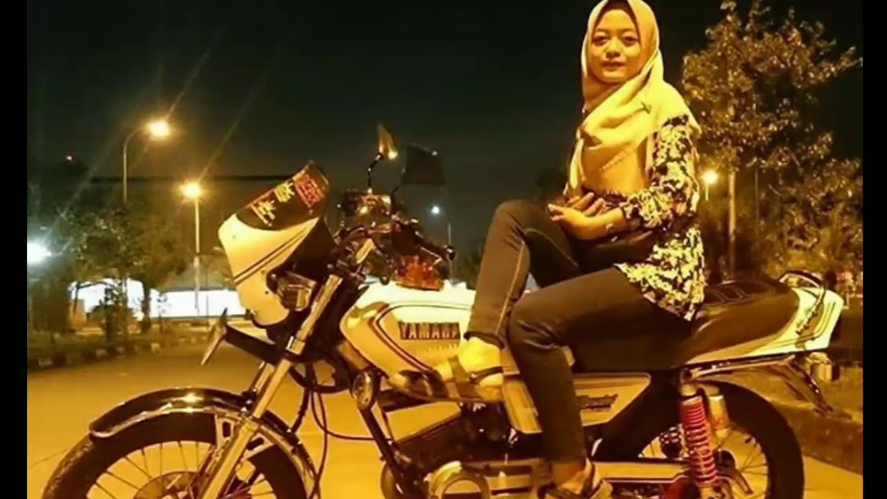 Kumpulan modifikasi motor RX king wanita berhijab terbaru 2020 (part3