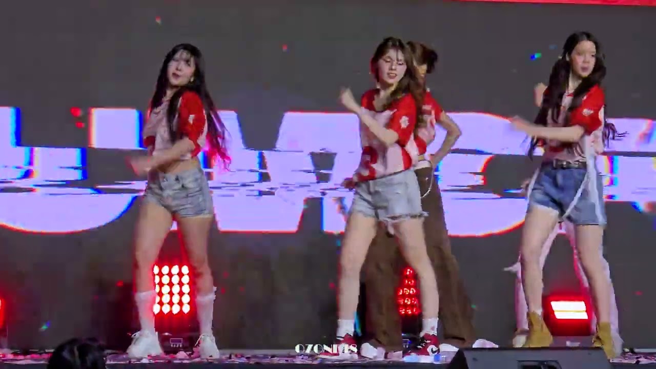 [4K] Full BNK48 - Rumor @ BNK48 3rd Gen Graduation Concert 010369