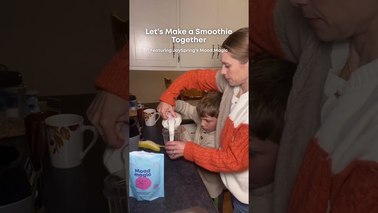 Fall smoothie with JoySpring’s Mood Magic 