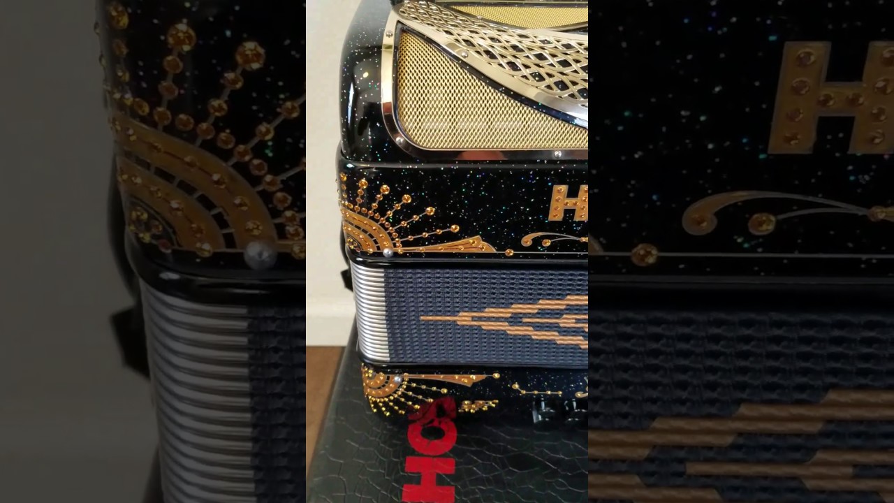 Mis Acordeones Hohner Anacleto y Concertino - YouTube