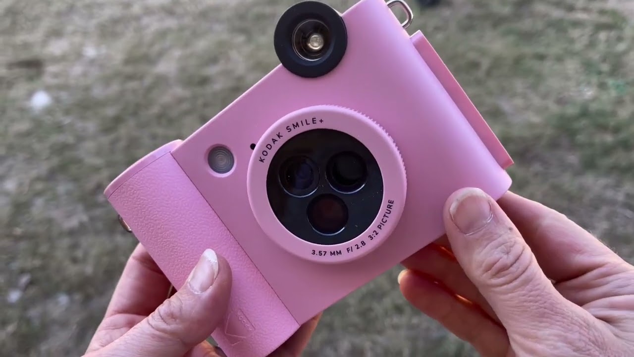 KODAK Smile+ Cámara Digital Instantánea 2-en-1 E Impresora Bluetooth – 10MP, Lente Giratoria Con Filtros, Fotos Adhesivas Zink 2x3" – Color Rosa