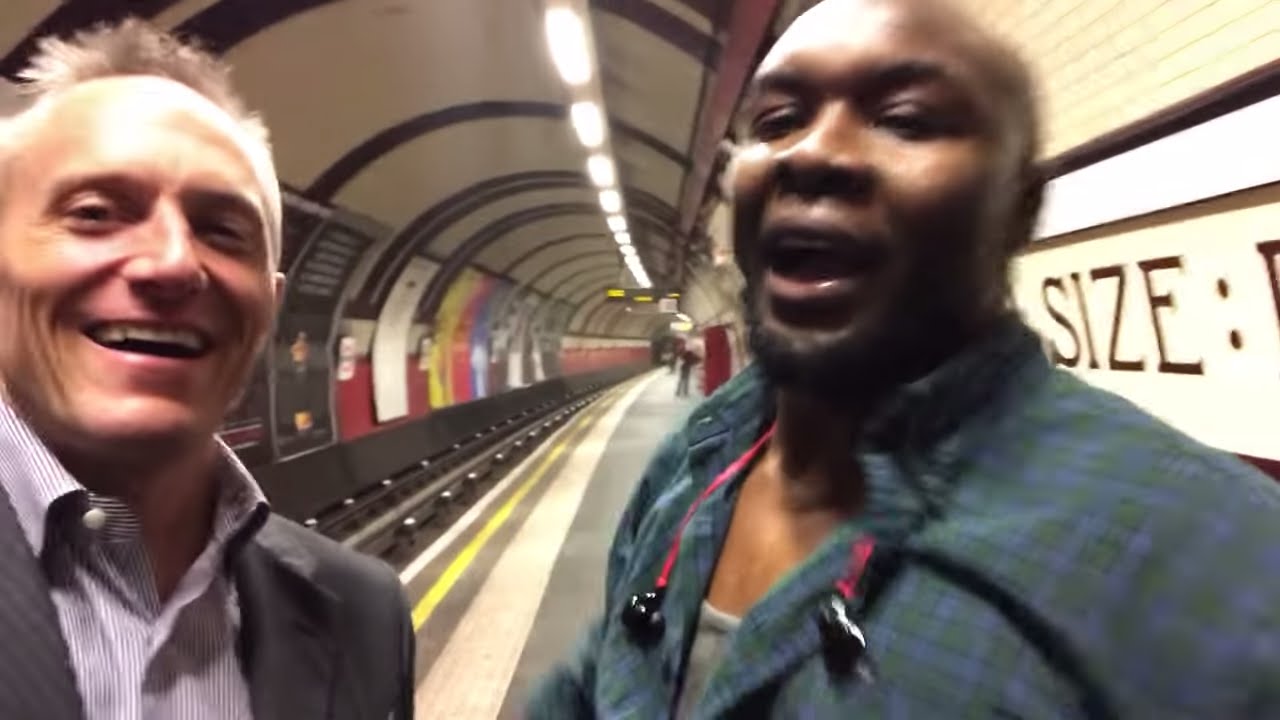 YOUTUBE on THE TUBE - London Realers on The London Underground
