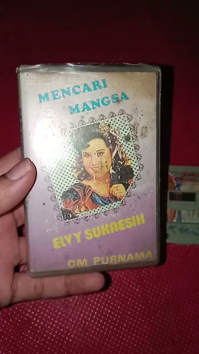 ALBUM KOMPILASI ELVY SUKAESIH MENCARI MANGSA #reviewkasetpita #shorts #elvysukaesih