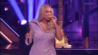 Shangela gives Tyra Banks a crispy chicken leg on DWTS