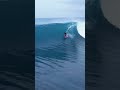 This is how you ride a HEAVY wave with style! 4K  #surfing #surf