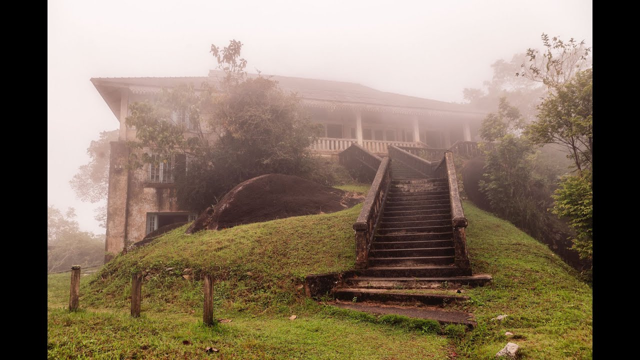 The Abandoned Crag Hotel on Penang Hill - Haunted Malaysia Urbex!
