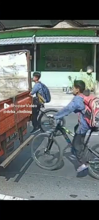 hiduplah engkau denganku dor..hehehh dengarkanlah