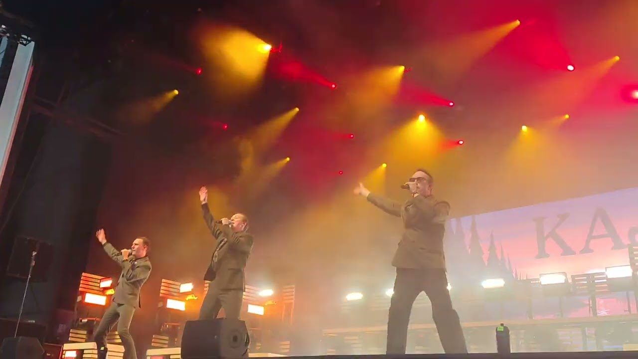 Bara Bada Bastu - KAJ (Live at Liseberg, Gothenburg, Sweden)