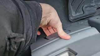 How to upgrade the center console in a 4th gen Dodge caravan/Chrysler Town&Country