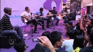 Cromok Live Unplugged 2011 at KLCC