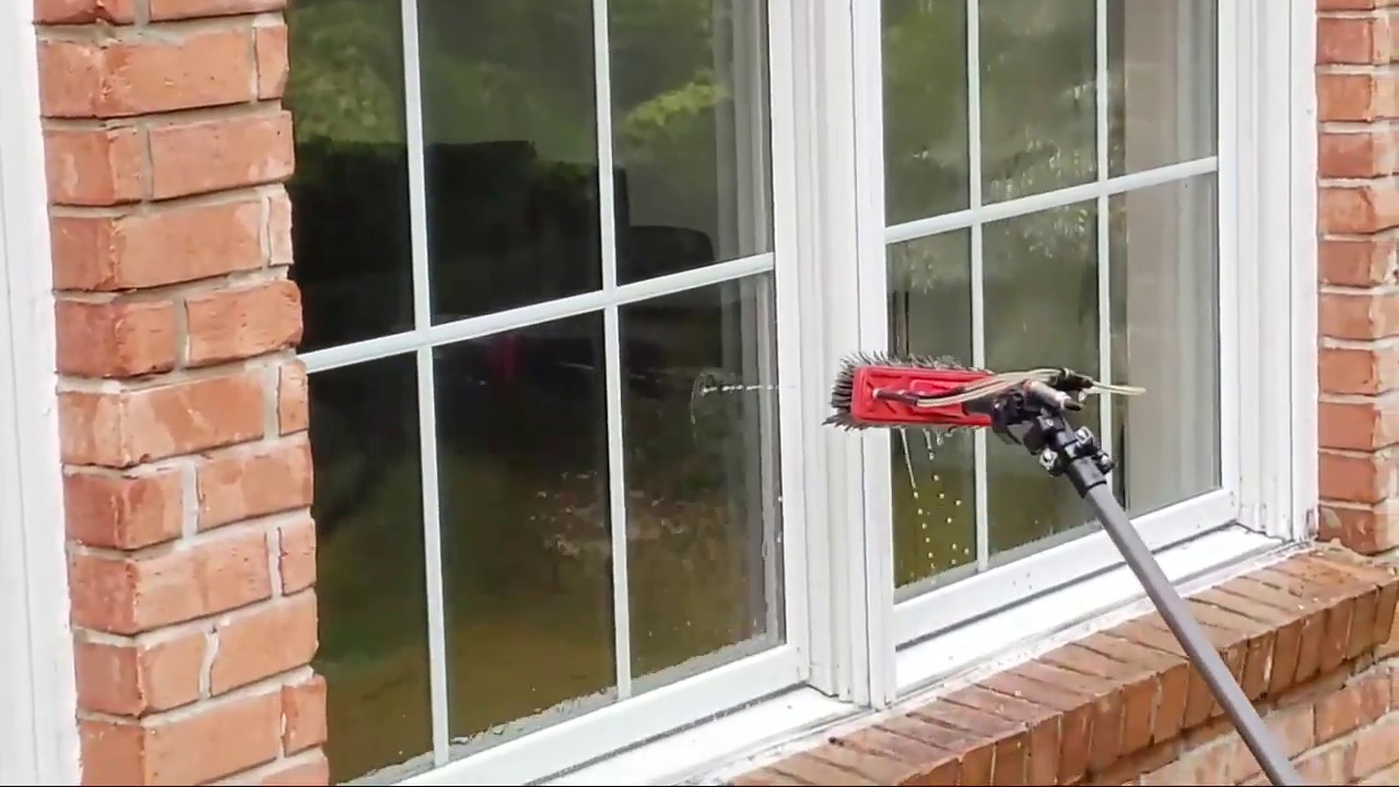 Gardiner Extreme Water Fed pole With TUCKER BRUSH & 4 Jets Window