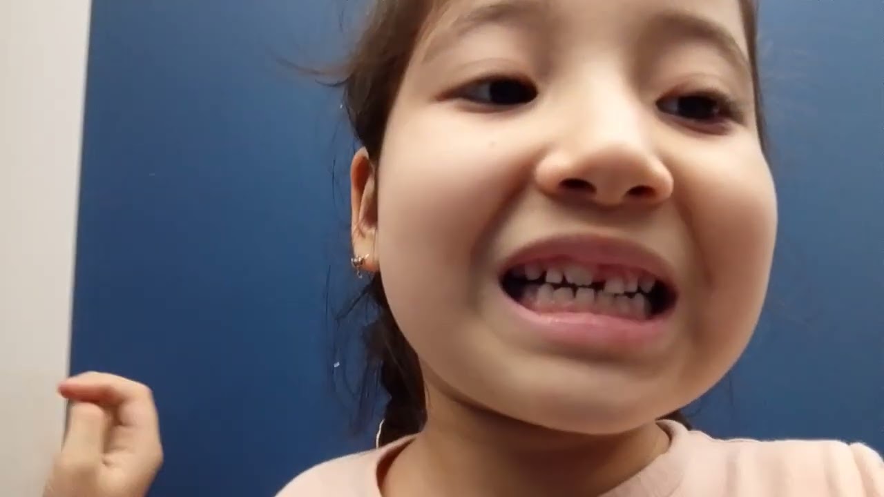 Меня пронкуеть братец старший на 2 года🌹🌹