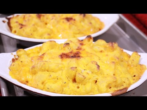 HEALTHY LOW CALORIE LOW FAT BAKED MAC AND CHEESE
