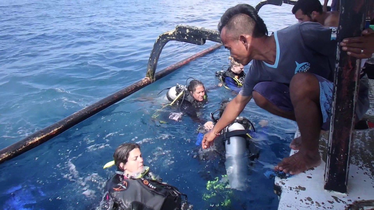 Vlog 2 Bali the best diving Gili Air Turtles Heaven Olympus TG870