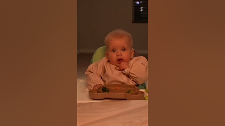Enzo doet een staar wedstrijd😅 #enzoknol #riven #myronkoops #funny #baby #knolpower #youtube #shorts