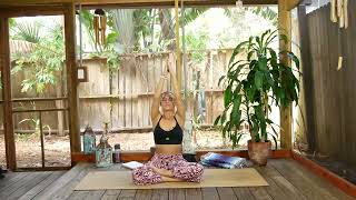 20 Minute Yoga Flow to Feel Good: Stretch Anytime & Anywhere