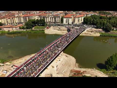 Video Firenze, il nuovo ponte sullArno intitolato a Nadia e Caterina Nencioni - VIDEO - AGIPRESS