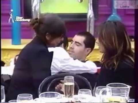 25/11/2004 Soirée nominés part 1: la gifle (Greg, Lucie, Sofiane, Sandy, Hoda)
