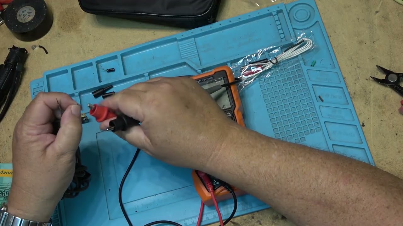 Zoyi ZT1000R Digital Insulation Breakdown Tester